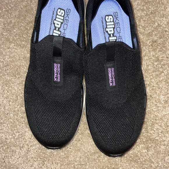 Skechers Hands Free Slip Ons 8 - Picture 3 of 4